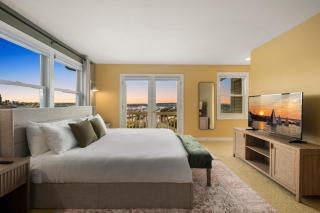 Fun and Games, with a VIEW, in Seattle! - 5