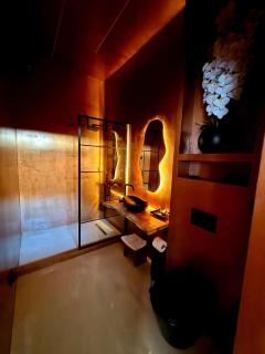 Demiani House - 7