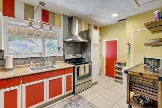 Deck, Fire Pit & Grill: Port Isabel Home! - 1