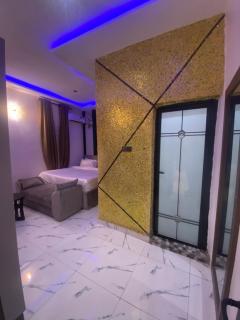 Spenza Hotel and Suites - 0