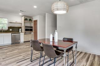 Updated Craftsman in Historic Southside Fort Worth - 3