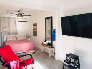 Private and Comfy Cabin near to MIA airport - 7