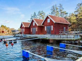 5 star holiday home in Hjälteby - 8