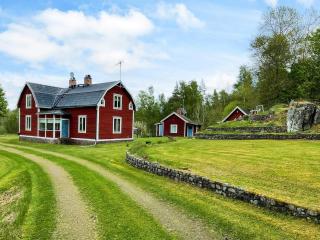 8 person holiday home in HÖGSBY - 2
