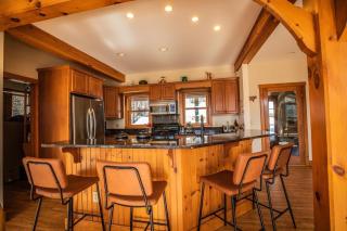 Vermont Post & Beam wHot Tub & Stunning Views - 6