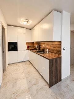 Apartman Edi- Newly renovated with balcony - 4