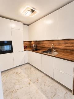 Apartman Edi- Newly renovated with balcony - 3