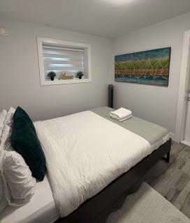 Lux Modern 2BR Radiant Suite+Free Parking - 5