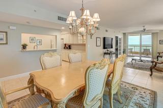 Beachfront Condo w/ Wide Balcony in Marco Island! - 3