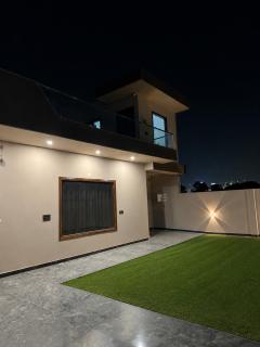 Luxurious Villa - 4