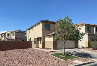 Upgrade Henderson guest suite sleep 3 free parking - 0
