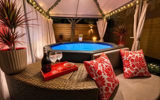 Le Cocon - Jacuzzi - Filet et Cinéma privé - 0