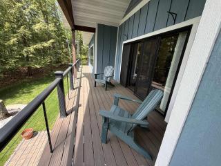 Linger Longer Lodge- on White Sand Lake swim bike & more - 8