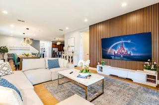 Epic 8Br 8Ba 4k sq ft Villa with Movie Theater Private Pool Spa Sauna Hot Tub Firepit Gaming Room and Arcade - 10mins from Disney Orlando FL - 7