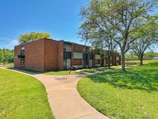 Galesburg Extended Stay I 74 Newly Renovated - 6