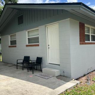 Studio with private entrance near Downtown Jax - 9