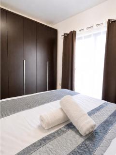 Cosy -2 Balcony Apt - Spinola Bay, Beaches, Casino, Restaurants, Shops & Buses - 3