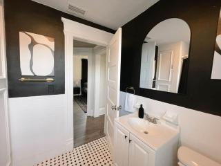 The Green Velvet Escape Romantic Stay - 6