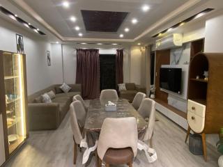 Luxury Hotel Apartment Next to Market & Mall - 6
