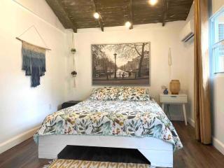 Private and Secluded Studio in Little Havana - 6V - 9