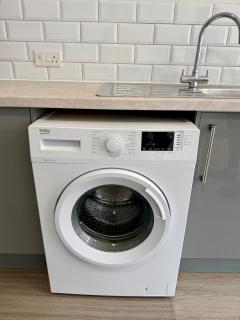 Accessible Town Centre 1 bed Flat Kettering Wi-FI - 1