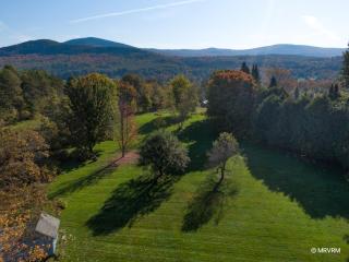 Beautiful Family Home Central to Mad River Valley - 8
