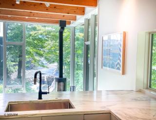 Stunning Modern Retreat Overlooking The Mad River - 7