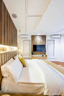 Stylish One bedroom Loft Admiralty way - 5