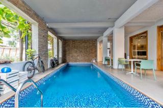 Stylish One bedroom Loft Admiralty way - 1