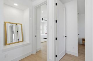 Grand 3BR few mins to downtown - 2