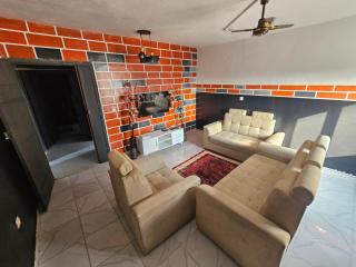 2 bedrooms, living room, Port Bouet - 0
