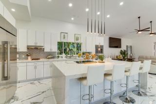 8,100-Sq-Ft Parkland Estate w/ Luxe Outdoor Oasis! - 4