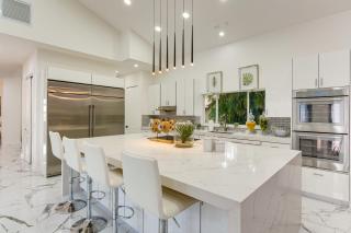 8,100-Sq-Ft Parkland Estate w/ Luxe Outdoor Oasis! - 8