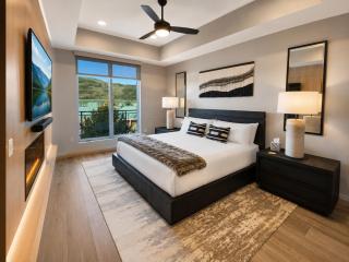 Luxury Kings Crown Condo Ski-In Out by SkyRun Park City - 3