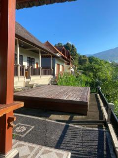 BESAKIH HOMESTAY - 8