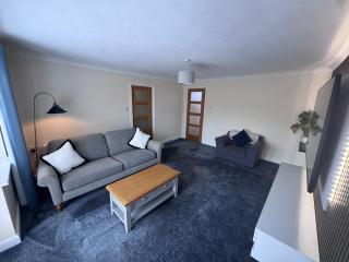 Thirlwell Gardens, Ground floor Flat, Free Parking - 7