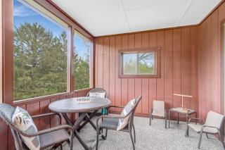 Riverfront Escape - Hot Tub, Fire Pit, Kayaks - 4