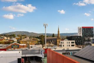 Comfy Apartment with carpark 2 minutes to CBD - 6