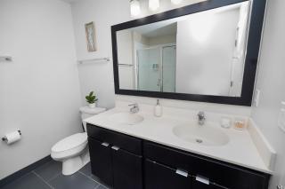 Stylish Westown 2BR Retreat 10 min to Fiserv Forum - 3