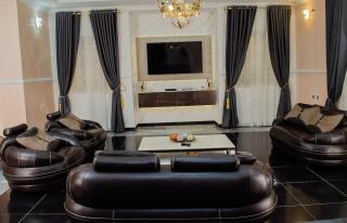 Stylish 3-Bedroom Home Lagos - 9