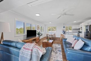 3BR Ocean-view apartment at Mirage Resort - 1