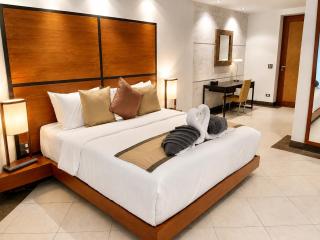 Kata Columns Grand Penthouse 350sqm Seaview 3BR - 3