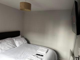 Flat by City centre, hospital and train station - 6