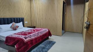 Hotel Skyline - 4