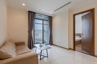 Verina Grand Suite at Landmark Plus - 3