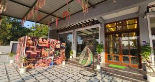 Hotel gl palace & restaurant chomu - 1