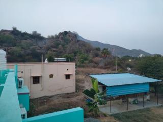 Sri Girivalam guest House and Home stay - 4