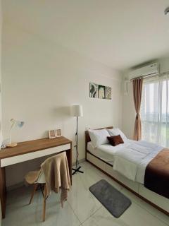 Sky House Hotel-Style Bed IKEA 5min - 6