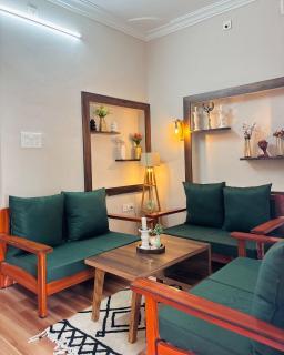 Luxury 2BHK Home Near Udaipur Railway Station City Centre - 0