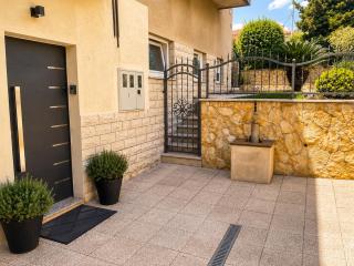 LA1 luxury apartment near Bacvice beach - 3